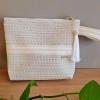 NECESSAIRE TELA DE NYLON CREME COM BRANCO 