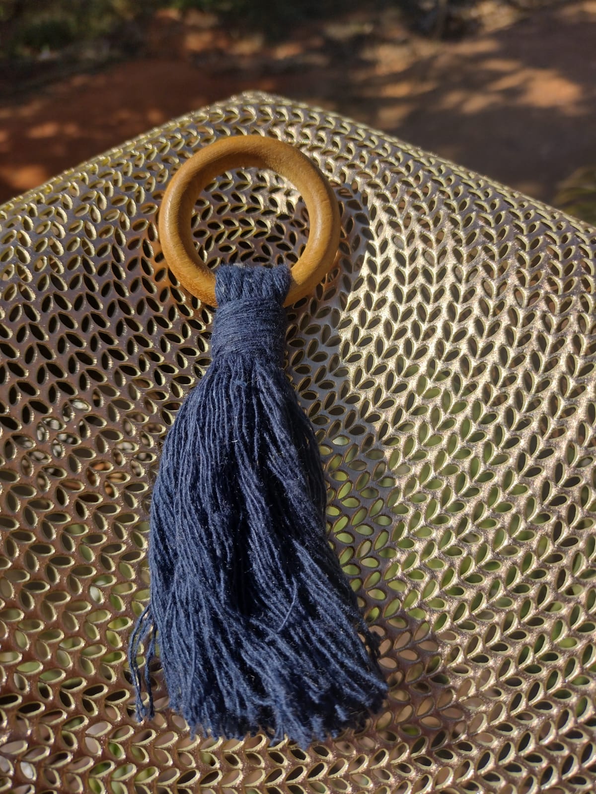 PORTA GUARDANAPO ANEL COM FRANJA AZUL